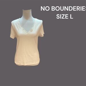 NO BOUNDARIES RIBBED SHORT SLEEVE TOP WITH LACE COLLAR NEVER WORN SIZE LARGE